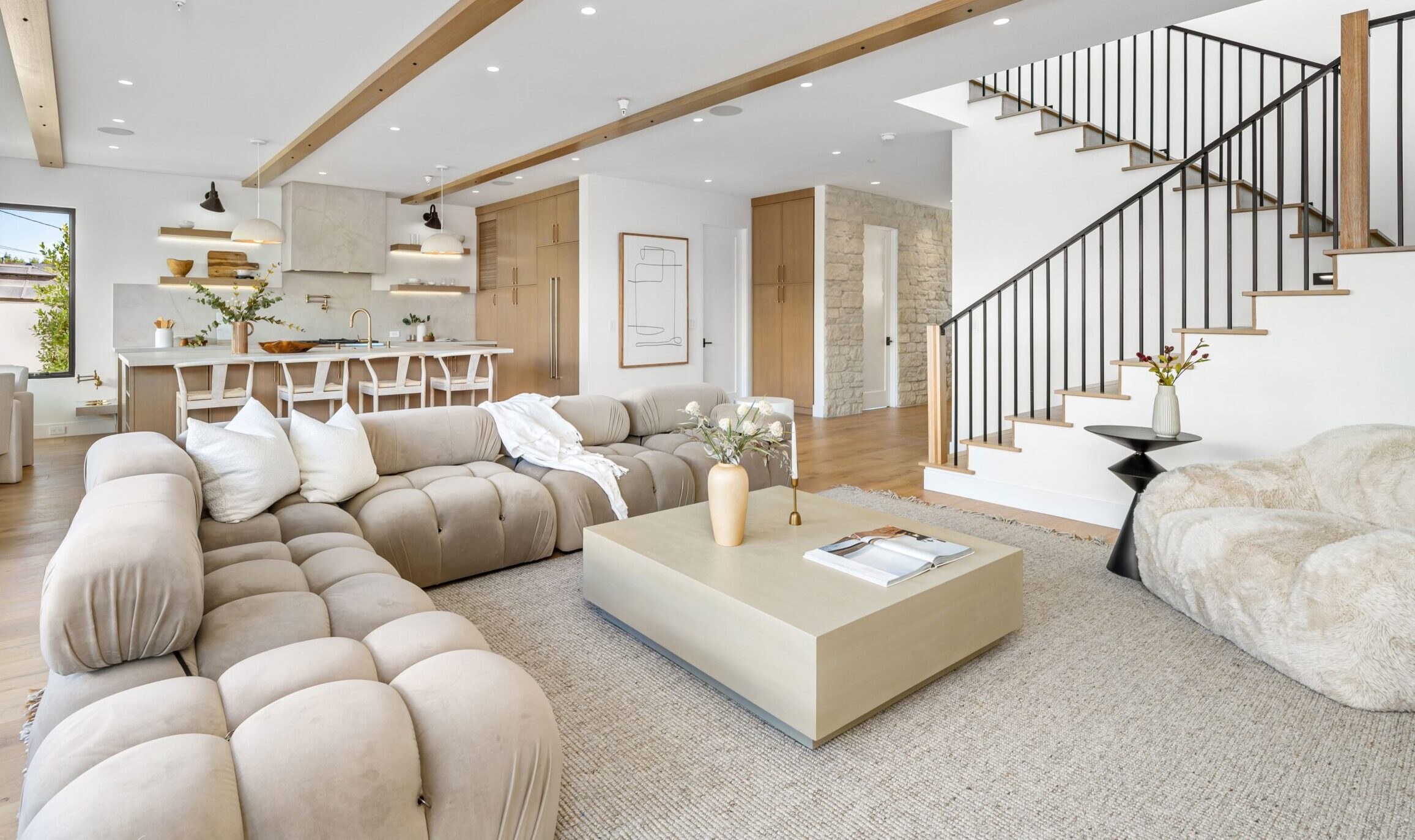 Professional carpet cleaning and furniture cleaning in Ponoka, Alberta